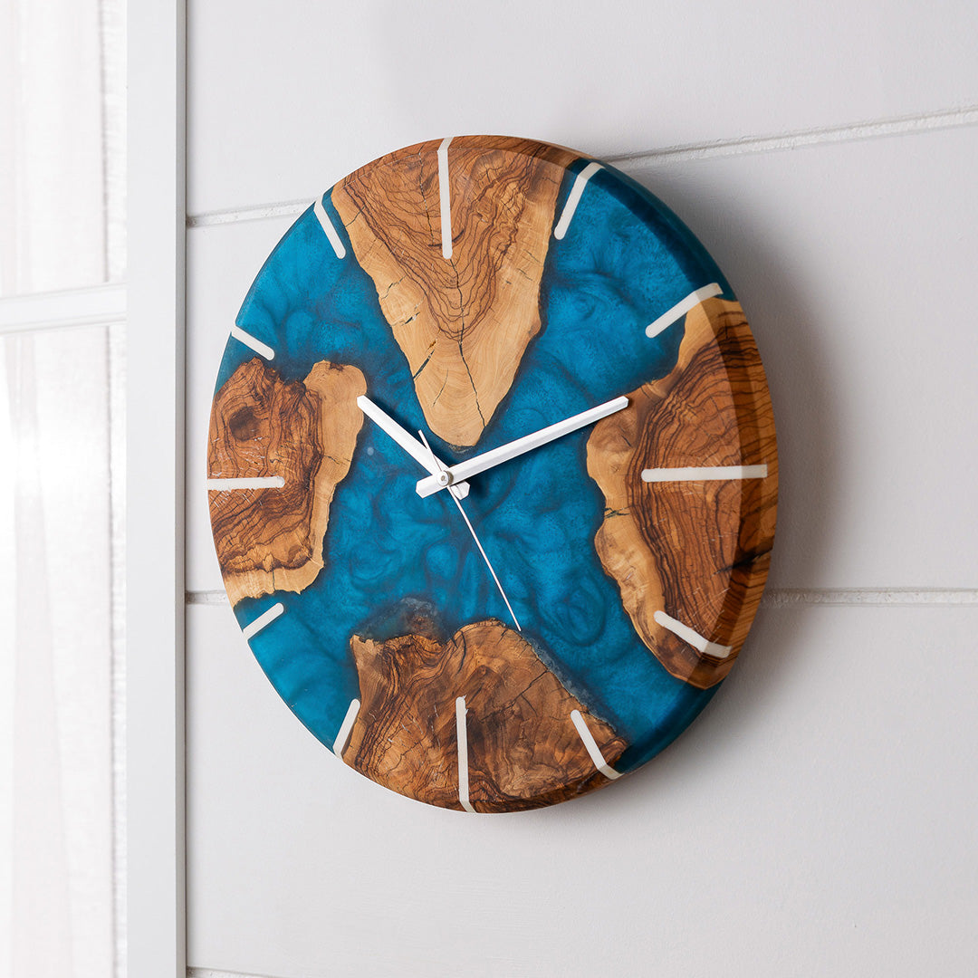 Lapis-Wanduhr