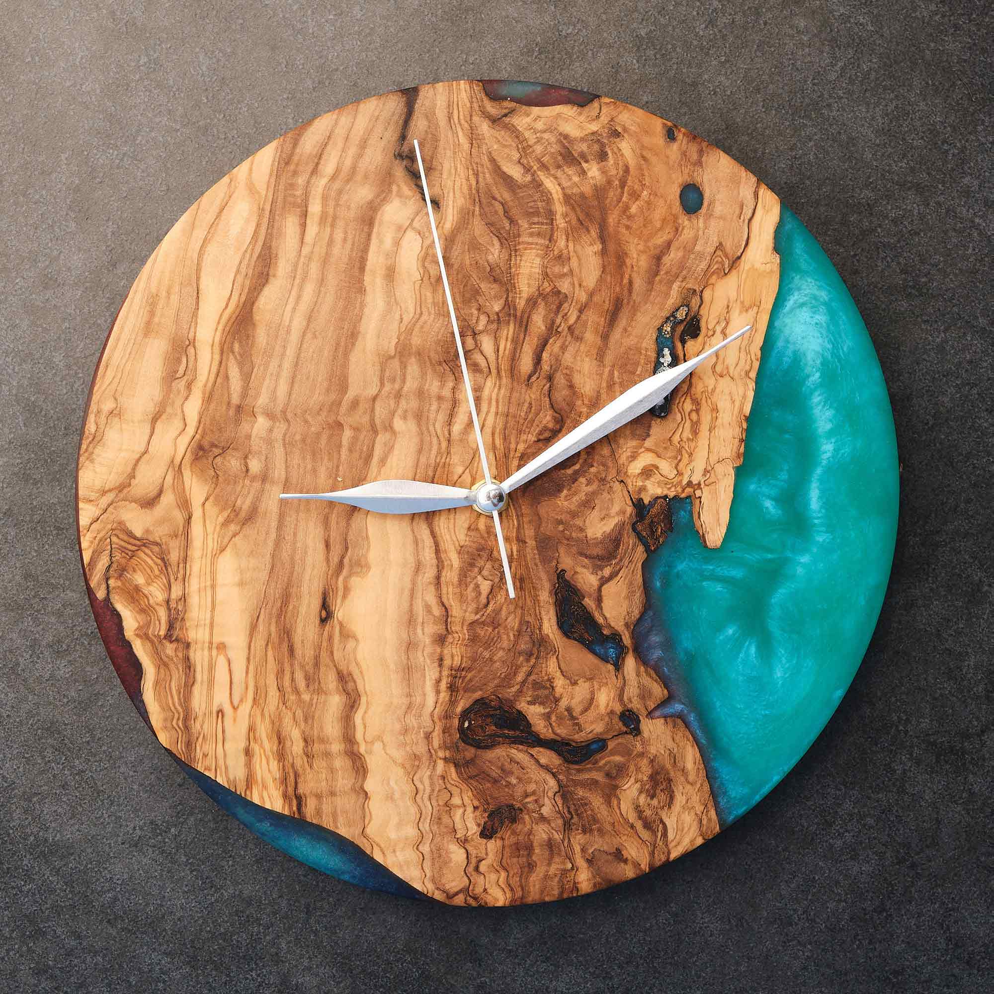 Bunte Wanduhr