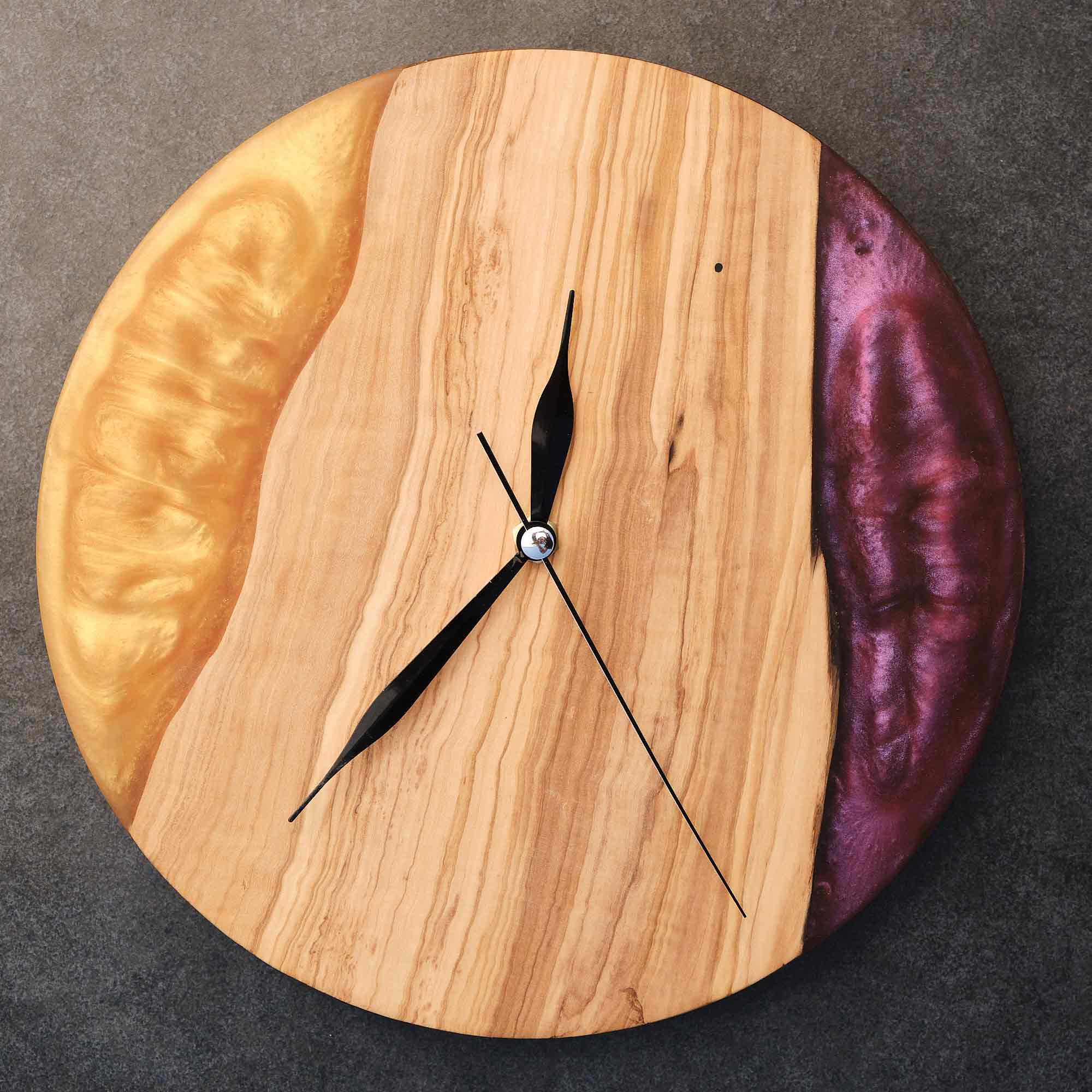Couple Wall Clock