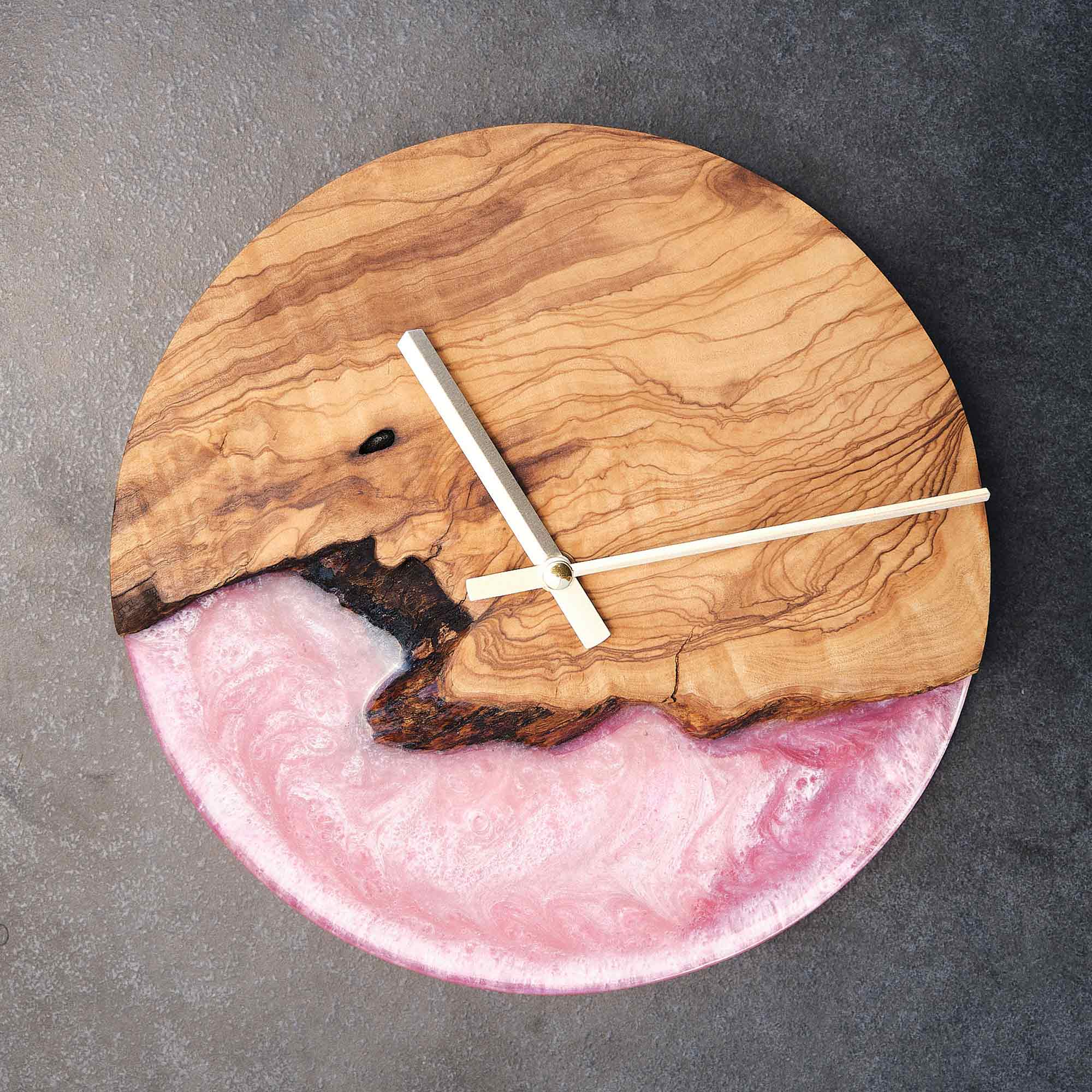 Bunte Wanduhr